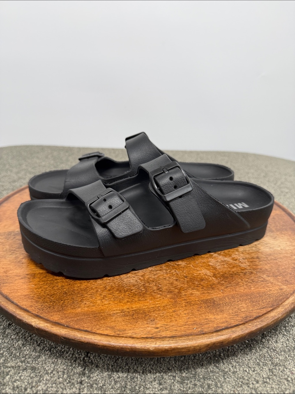 MIA Sandals Wm 9 Black Foam Rubber Dual-Buckle Two Strap Platform Slides